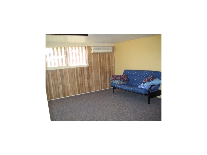 27 Tomalpin Street, Kearsley NSW 2325
