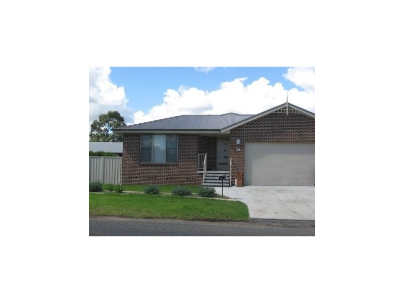 2A Sixth Street, Cessnock NSW 2325