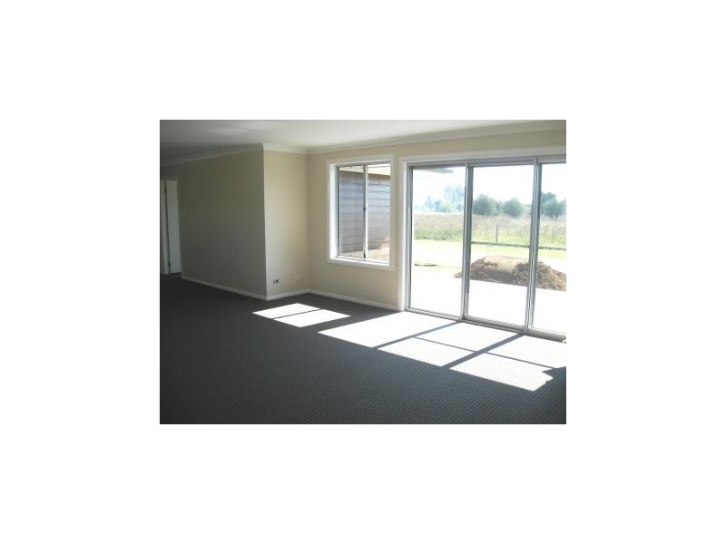 13 Robina Way, Cessnock NSW 2325