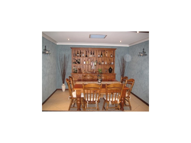 6 Elizabeth Street, Abermain NSW 2326