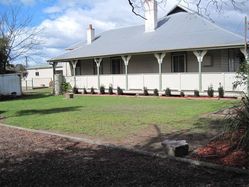 4 First Street, Cessnock NSW 2325