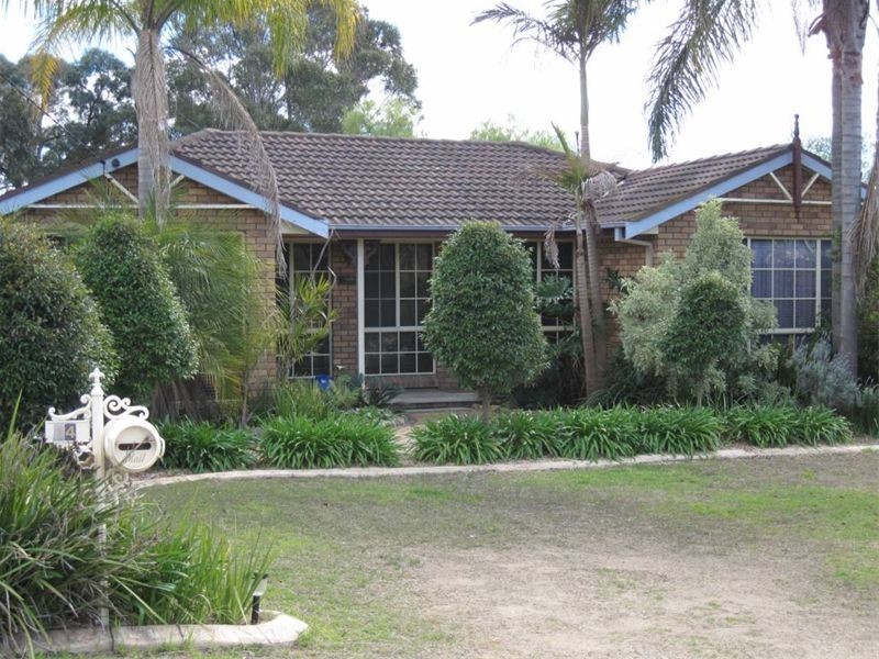 14 Tomalpin Street, Kearsley NSW 2325