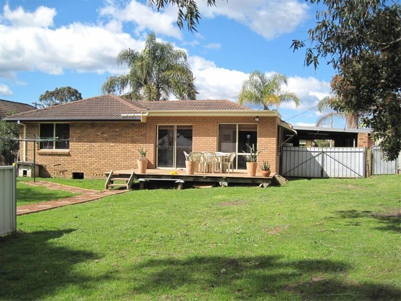 14 Tomalpin Street, Kearsley NSW 2325
