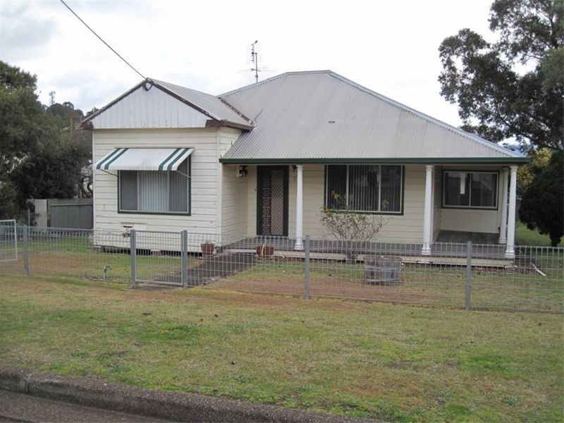 9 Ercildoune Street, Cessnock NSW 2325