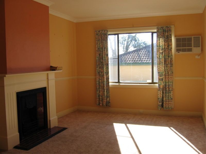 87 Desmond Street, Cessnock NSW 2325