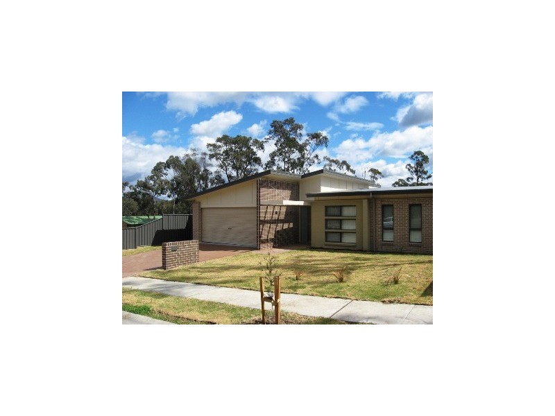 8 Finch CLOSE, Cessnock NSW 2325