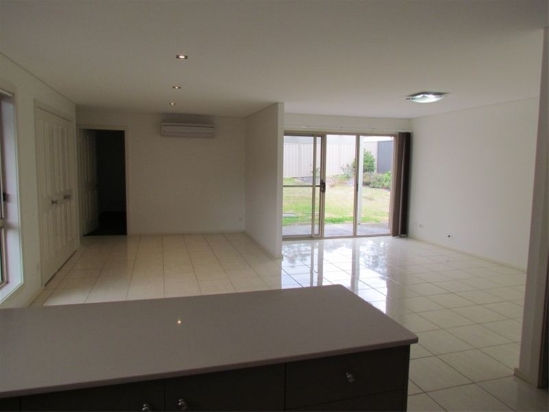 1/10 & 2/10 Mount Pleasant Grove, Cessnock NSW 2325