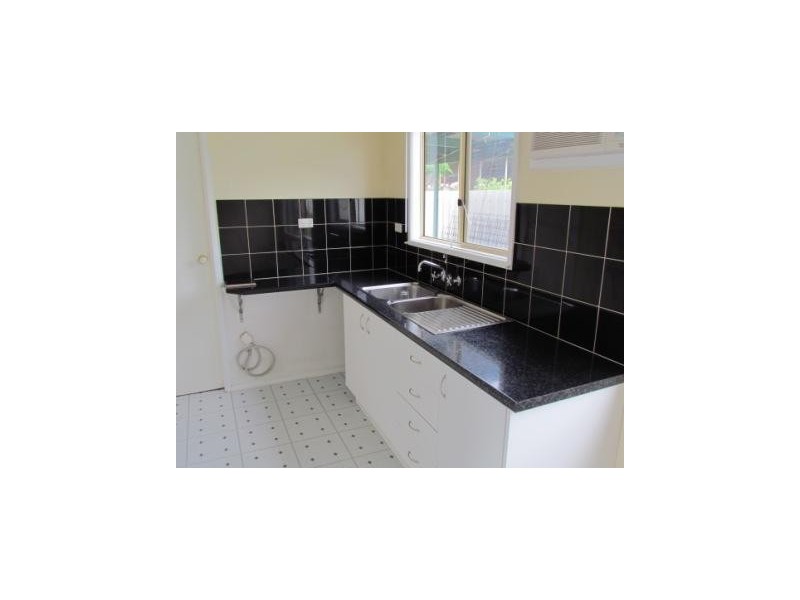 2 Stuart Street, Abernethy NSW 2325