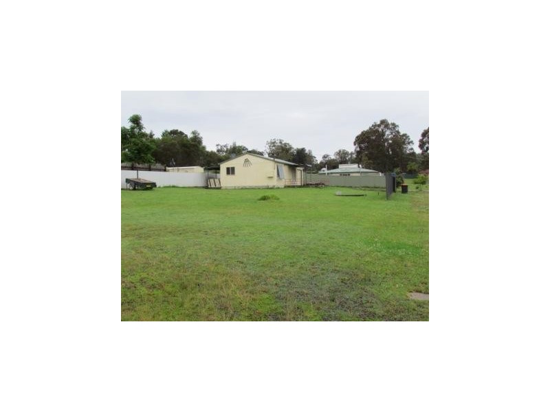 2 Stuart Street, Abernethy NSW 2325