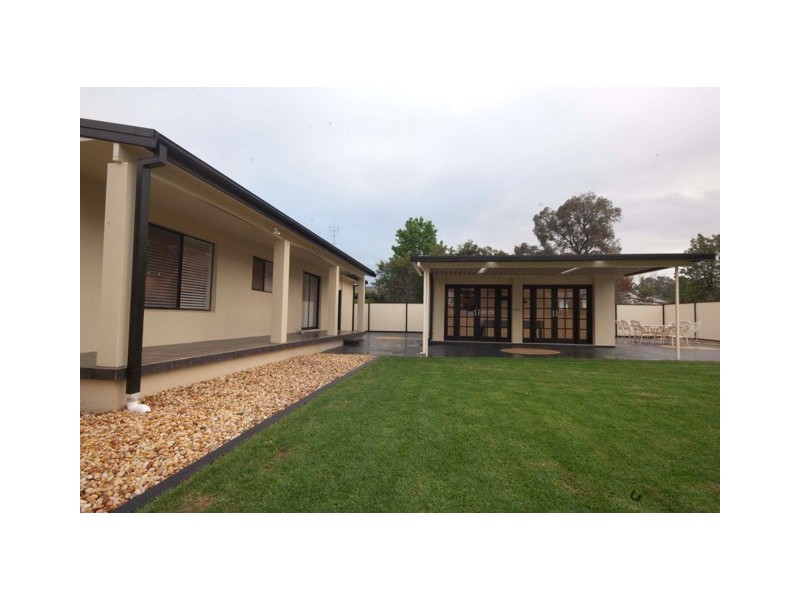 141 Wine Country Drive, Nulkaba NSW 2325