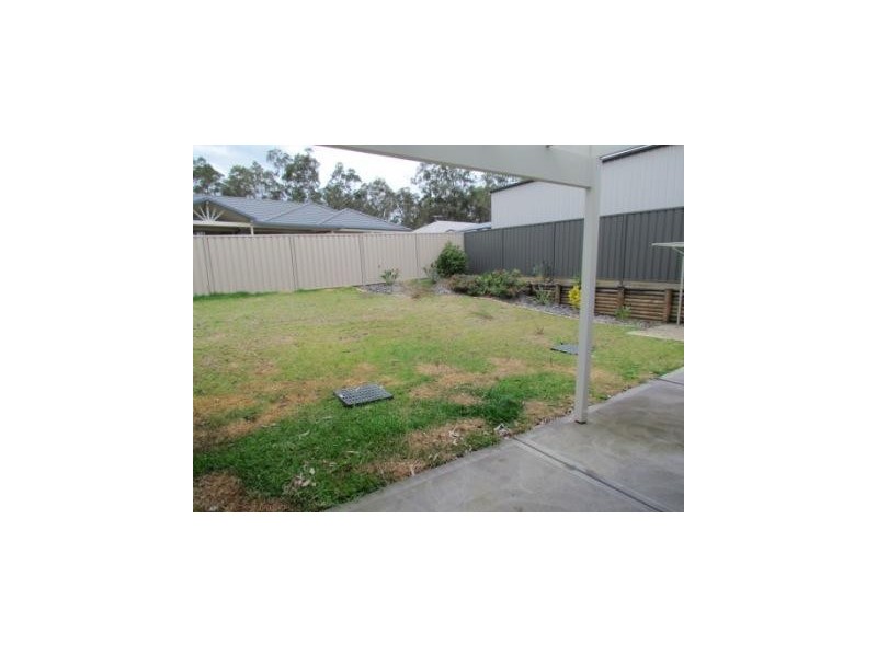 2/10 Mount Pleasent Grove, Cessnock NSW 2325