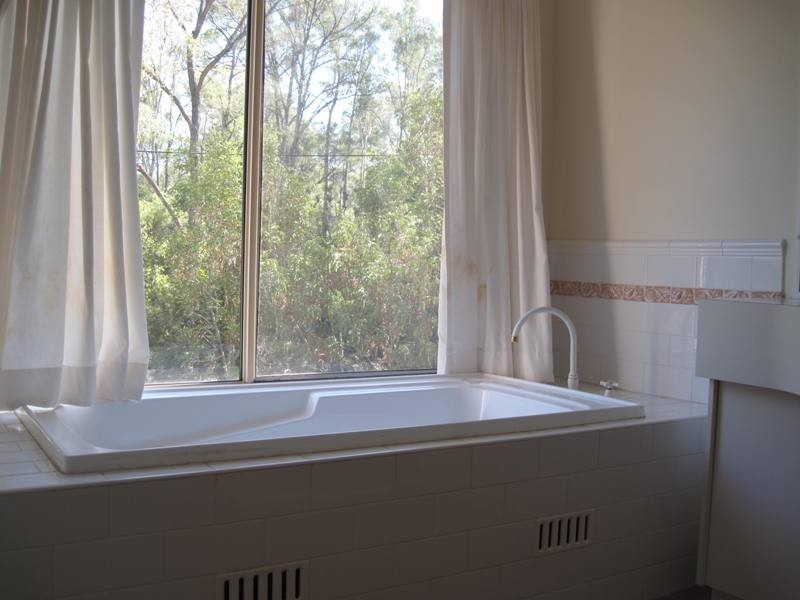 9 Tallowood Drive, Nulkaba NSW 2325