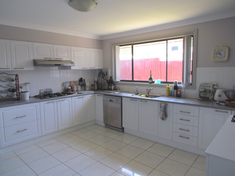 2 Mount Pleasant Grove, Cessnock NSW 2325