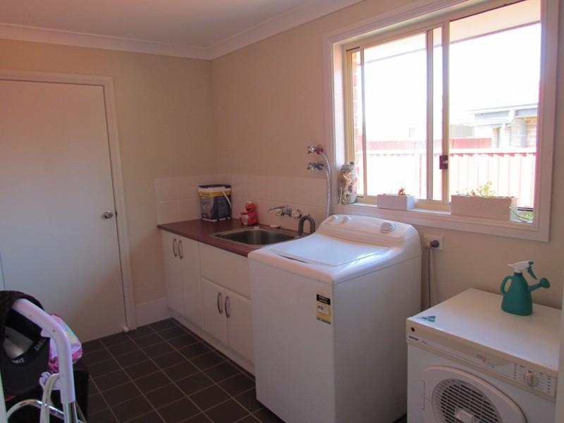 4 Mount Pleasant Grove, Cessnock NSW 2325