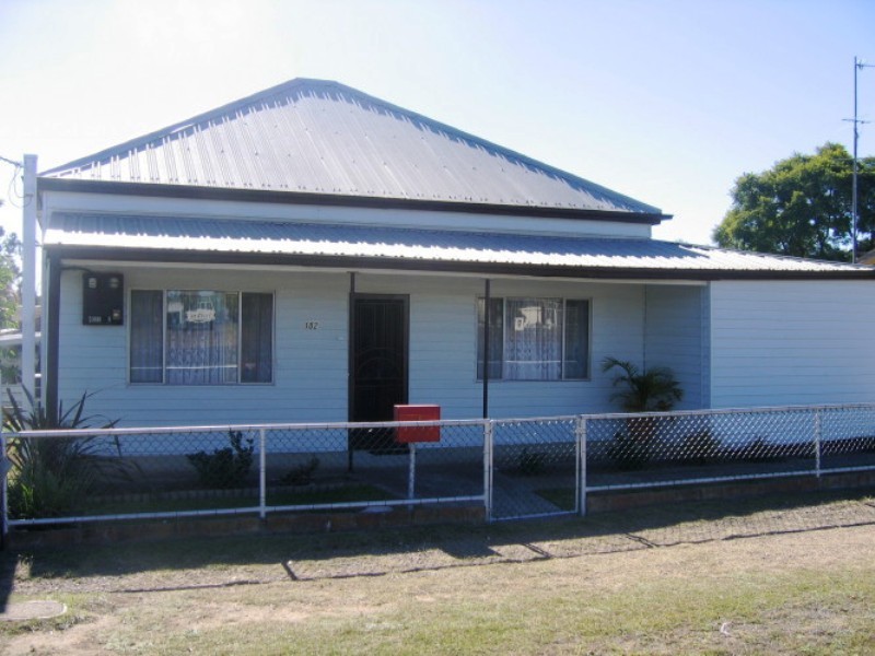 102 Aberdare Road, Cessnock NSW 2325