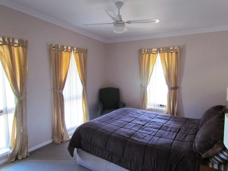 17 MOUNTAIN VIEW PLACE, Kitchener NSW 2325