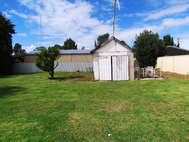 93 Wollombi Road, Cessnock West NSW 2325