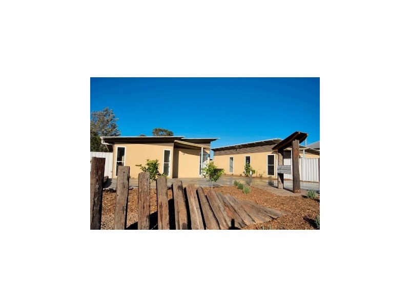 Units 7 & 8 At 6 Chidgey Street, Cessnock West NSW 2325