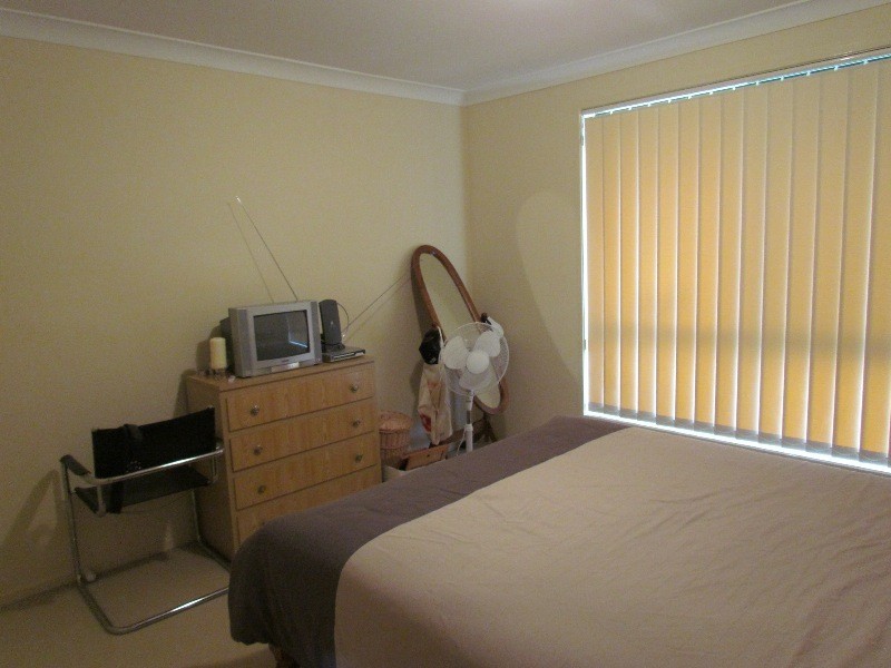 UNITS 1 & 2 ,1 Melton Avenue, Cessnock NSW 2325