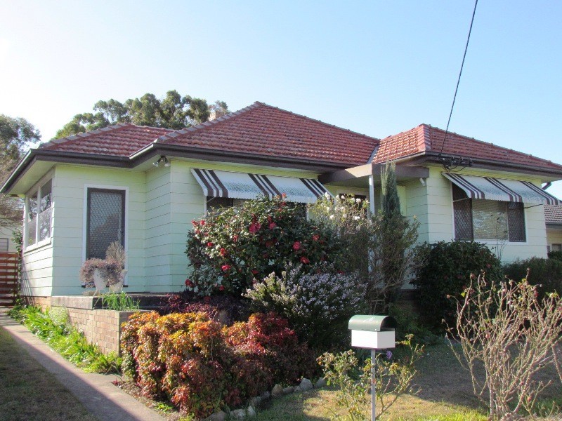 12 Mills Crescent, Cessnock NSW 2325