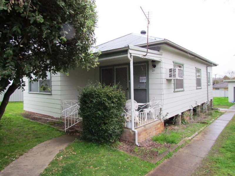 28 Wollombi Road, Cessnock NSW 2325