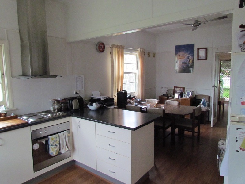 28 Wollombi Road, Cessnock NSW 2325