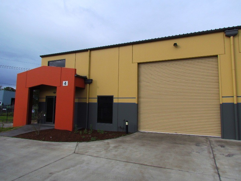 Unit 3 and Unit 4, 4 Cessnock Street, Cessnock NSW 2325