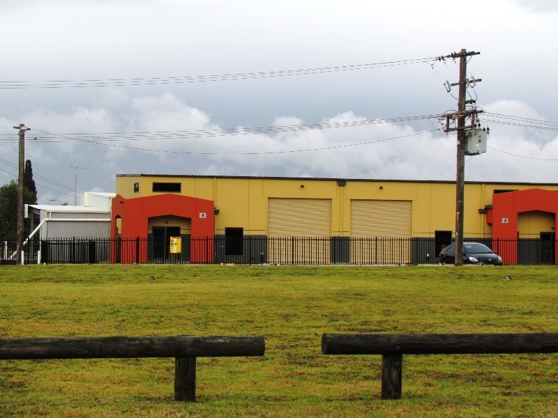 Unit 3 and Unit 4, 4 Cessnock Street, Cessnock NSW 2325