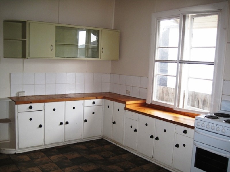 64 Love Street, Cessnock NSW 2325