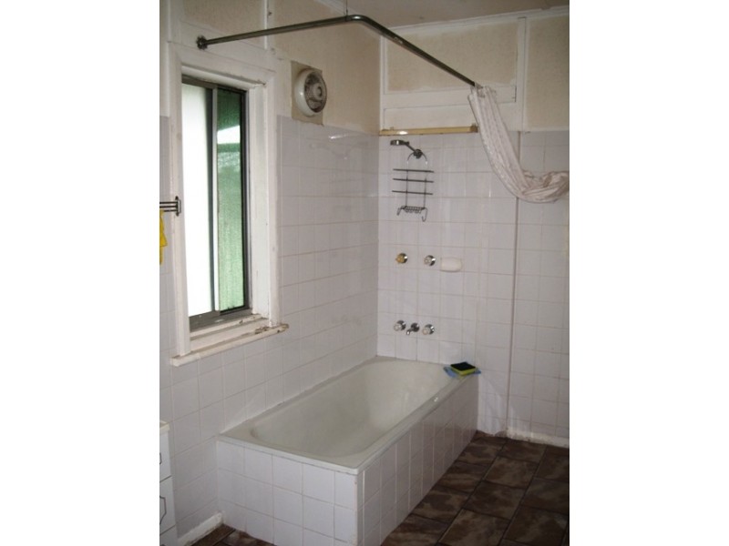 64 Love Street, Cessnock NSW 2325