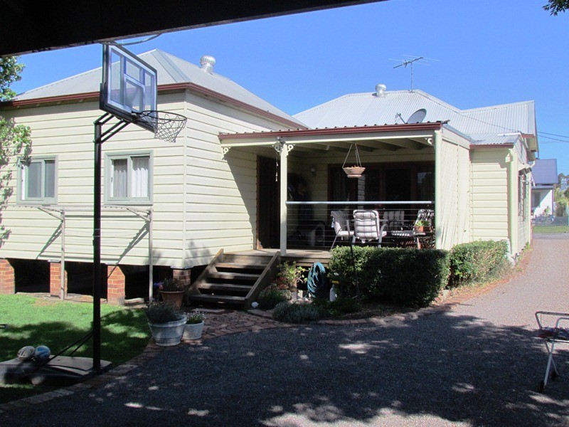 16 Shedden Street, Cessnock NSW 2325
