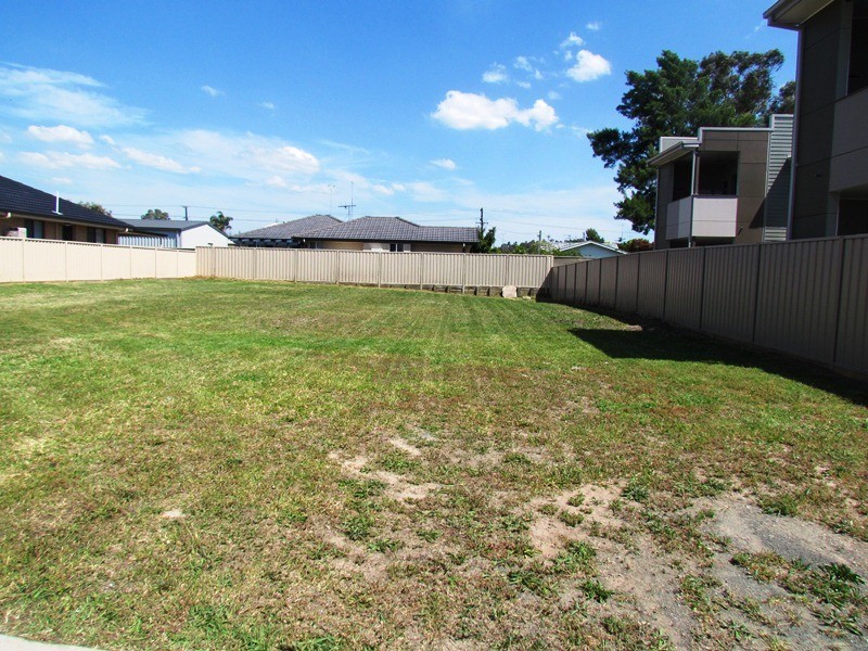 9 Alpine Avenue, Cessnock NSW 2325