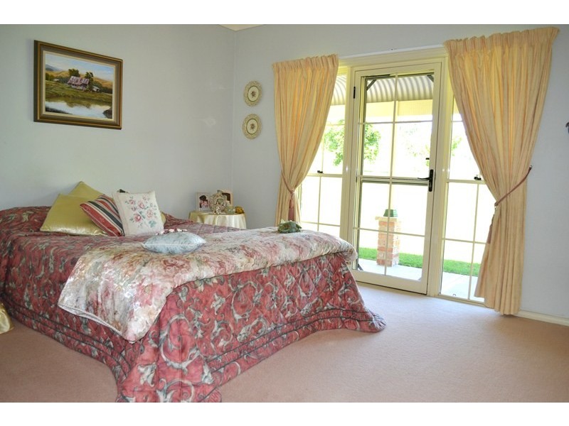 17 Jacaranda Grove, Elrington NSW 2325