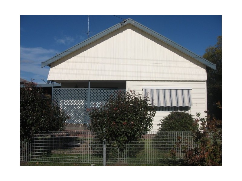 33 Shedden Street, Cessnock NSW 2325