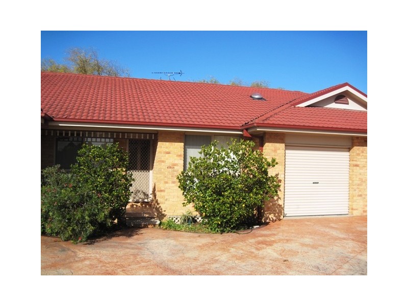 Unit 2, 8 Sports Avenue, Cessnock NSW 2325