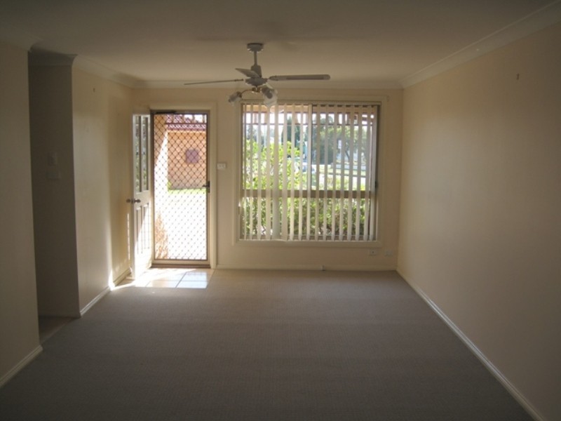 Unit 2, 8 Sports Avenue, Cessnock NSW 2325