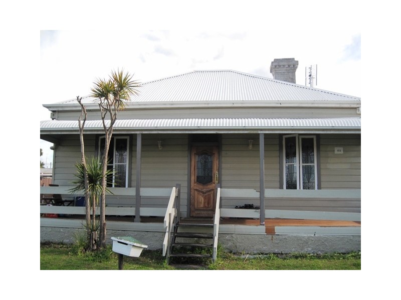 65 Love Street, Cessnock NSW 2325