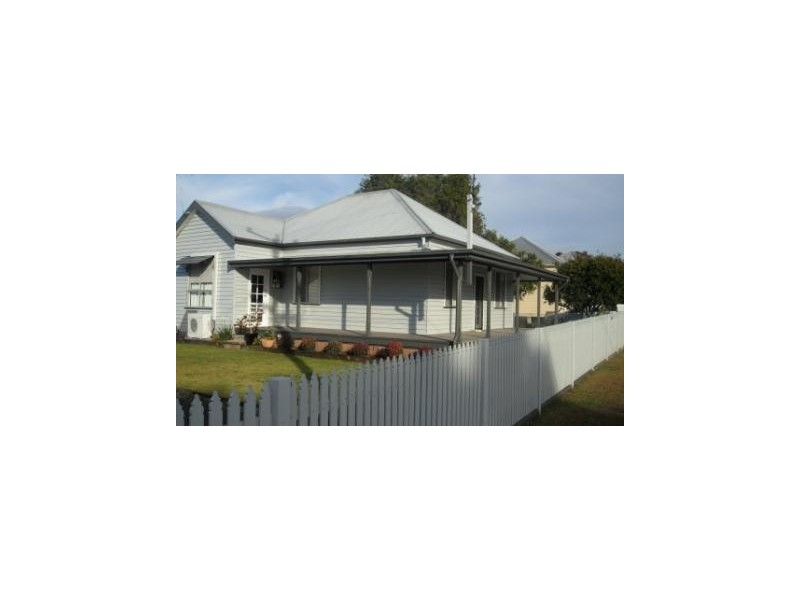 17 Jeffries Street, Cessnock NSW 2325