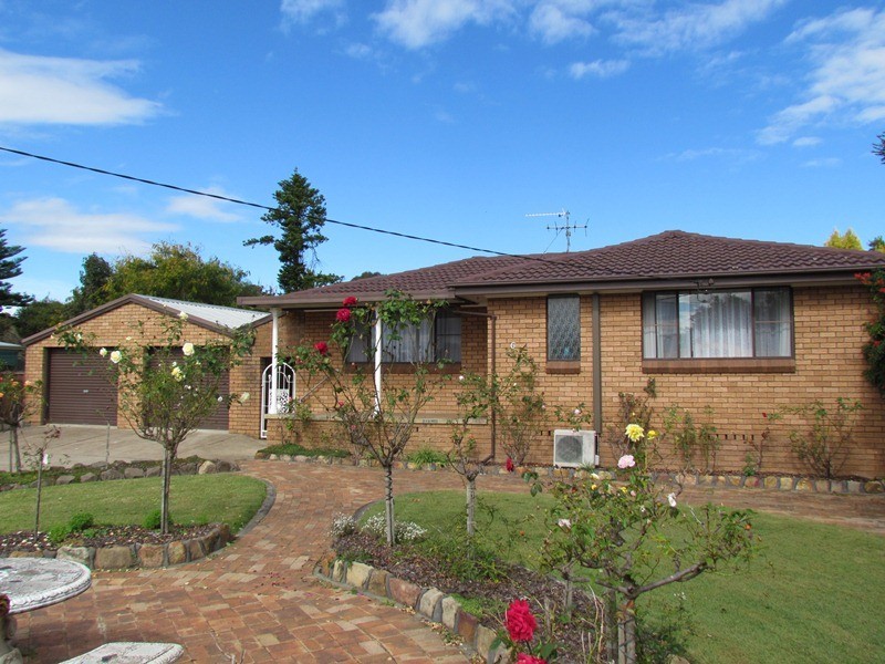 6  Hall Street, Paxton NSW 2325