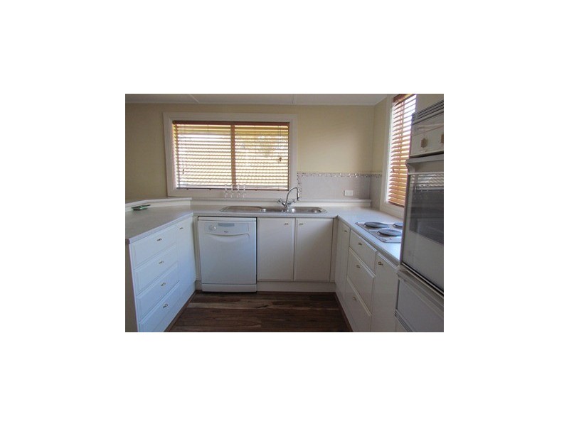 2 Mayfield Street, Cessnock NSW 2325