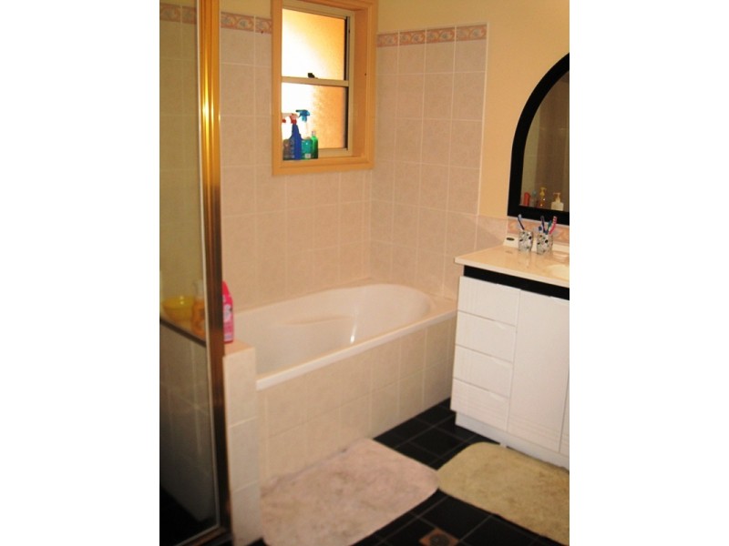 1/2 Chapman Street, Cessnock NSW 2325