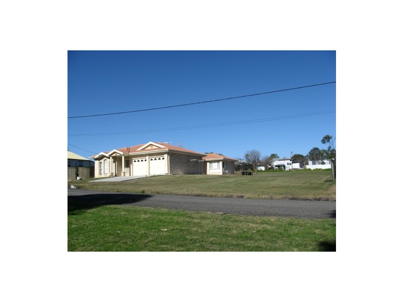 33  John Street, Ellalong NSW 2325
