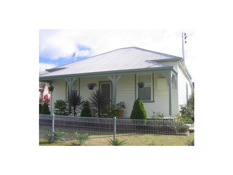 32  Margaret Street, Cessnock NSW 2325