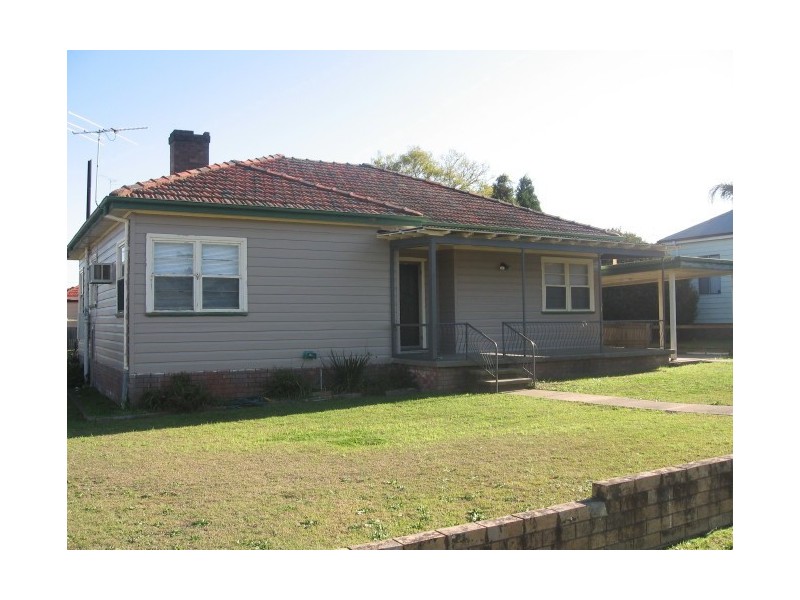 28 Daniel Street, Cessnock NSW 2325