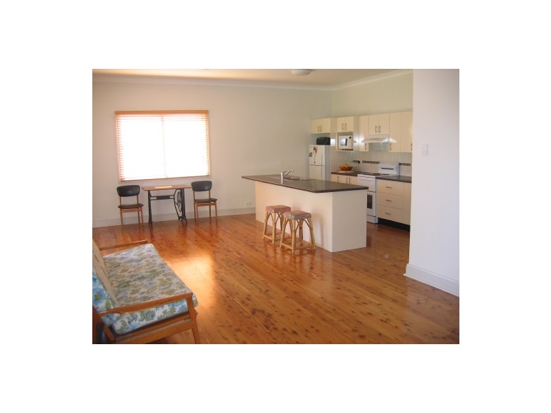 42  Daniel Street, Cessnock NSW 2325