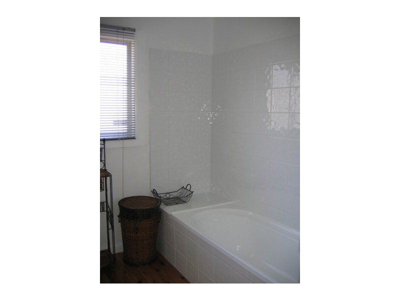 20  Elizabeth Street, Abermain NSW 2326