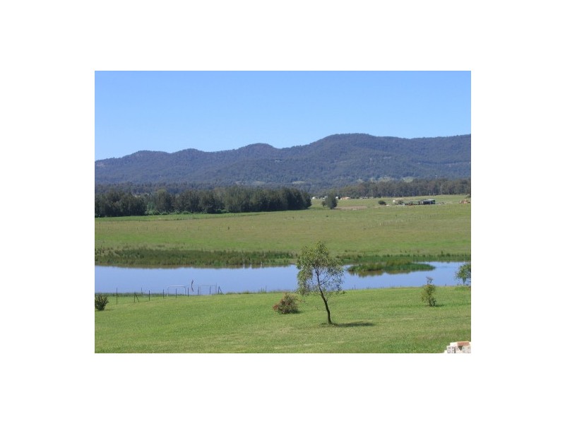 2  Truro Street, Ellalong NSW 2325