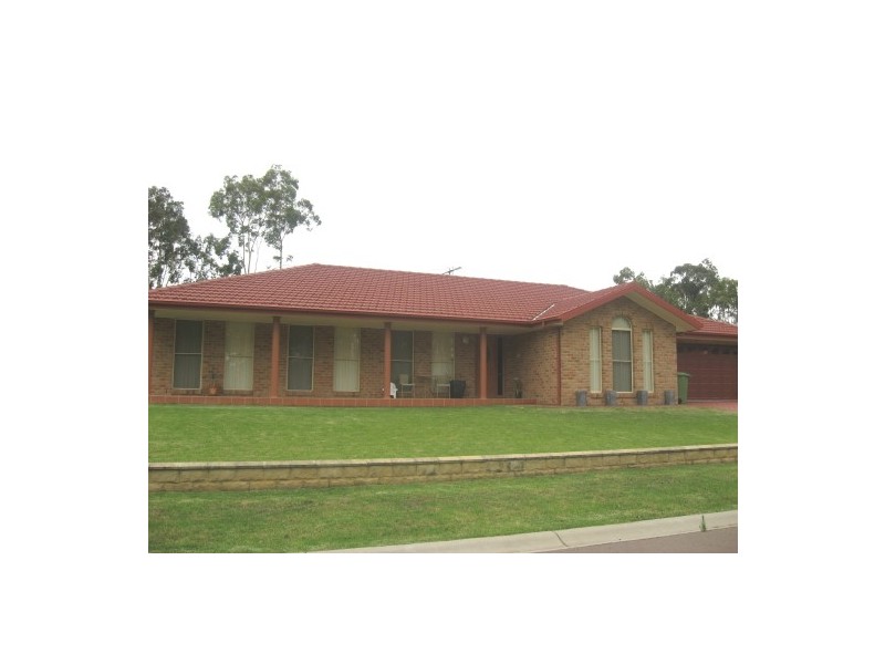 4 Mount Pleasant Grove, Cessnock NSW 2325