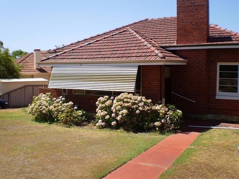 6 Lonnie Street, Daglish WA 6008