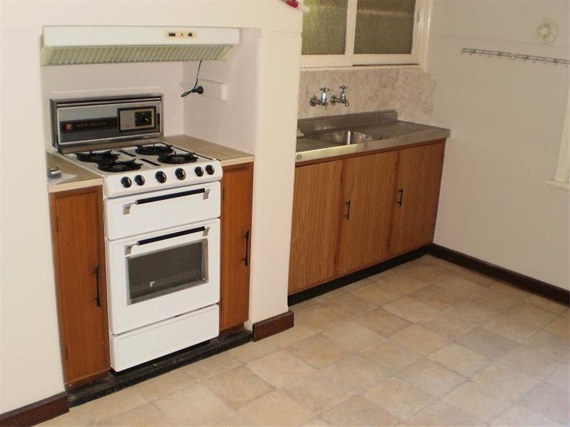 6 Lonnie Street, Daglish WA 6008